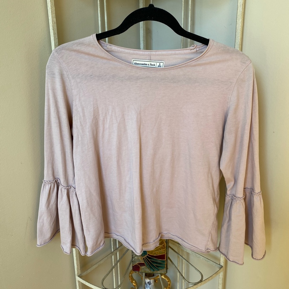 Abercrombie & Fitch light pink top - Picture 3 of 9